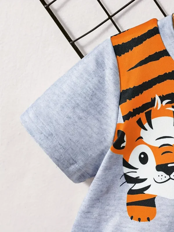 Conjunto estampado de Tigre