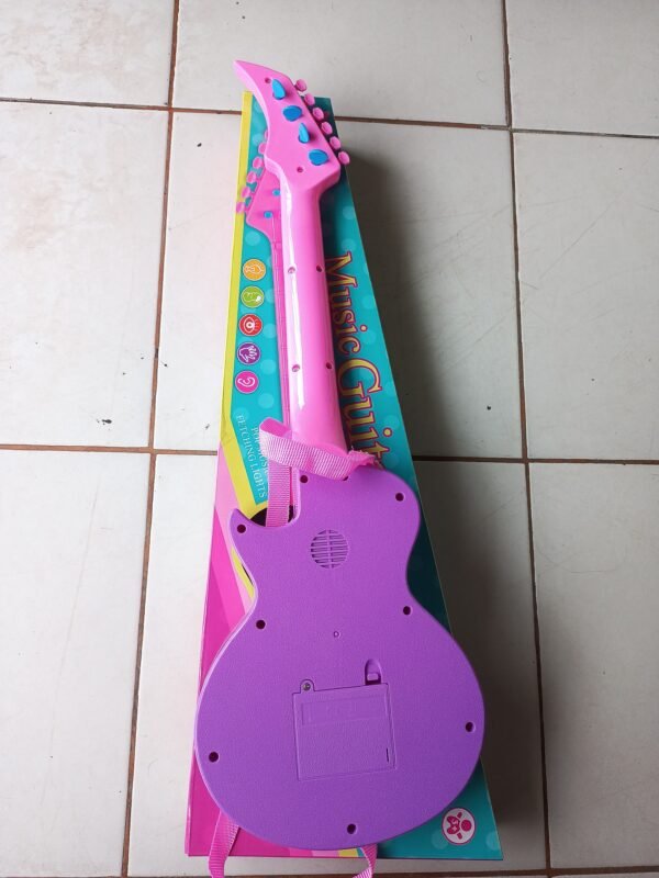 WhatsApp Image 2025-07-08 at 11.35.55 AM (2) Guitarra Musical