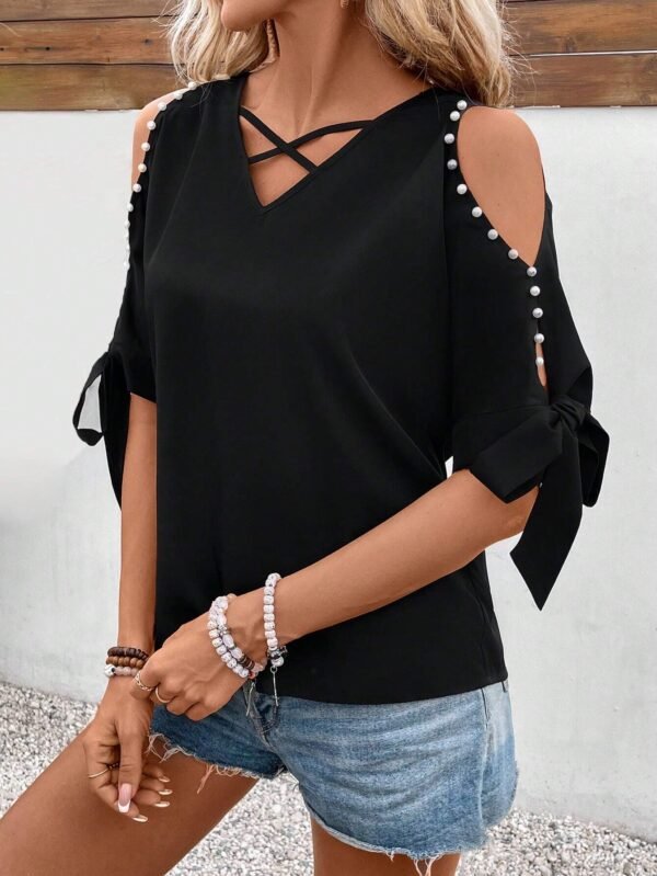 Blusa con tirante y escote en V (Shein)