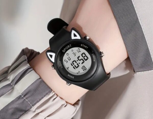 1771531055534 Reloj Digital Orejas de Gato