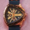 Reloj triangular